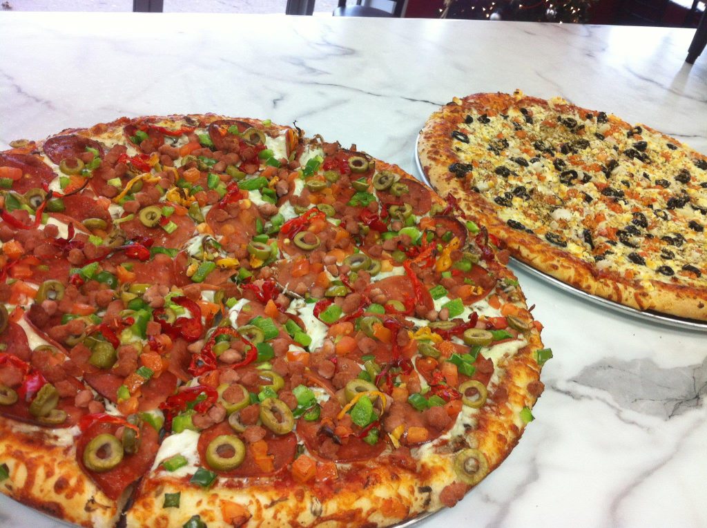 Dinos pizza 1