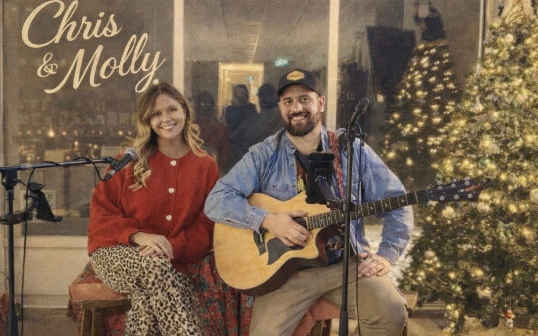 Live music with Chris and Molly